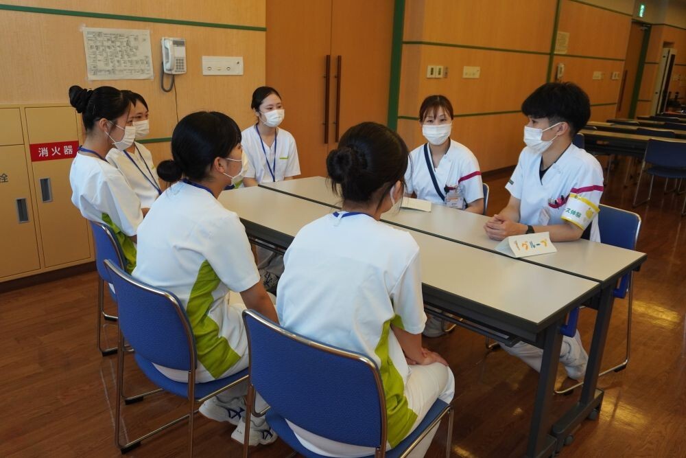 懇談会.jpg